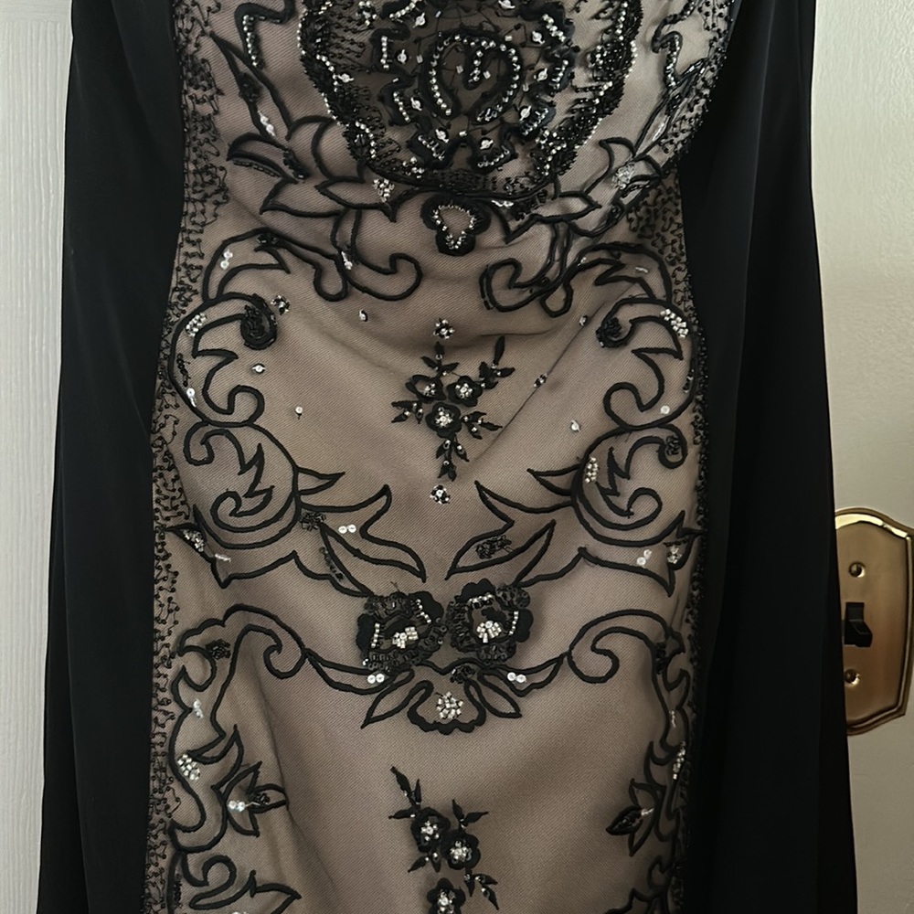Designer Strapless Dress - Picture 4 of 10